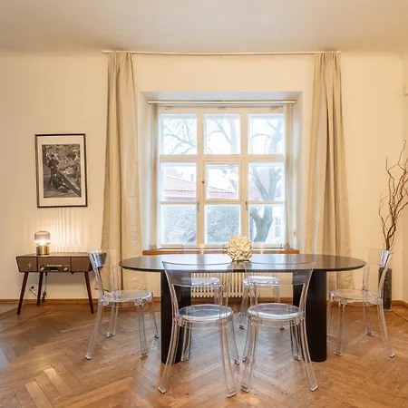 Old Town - Vene Reval